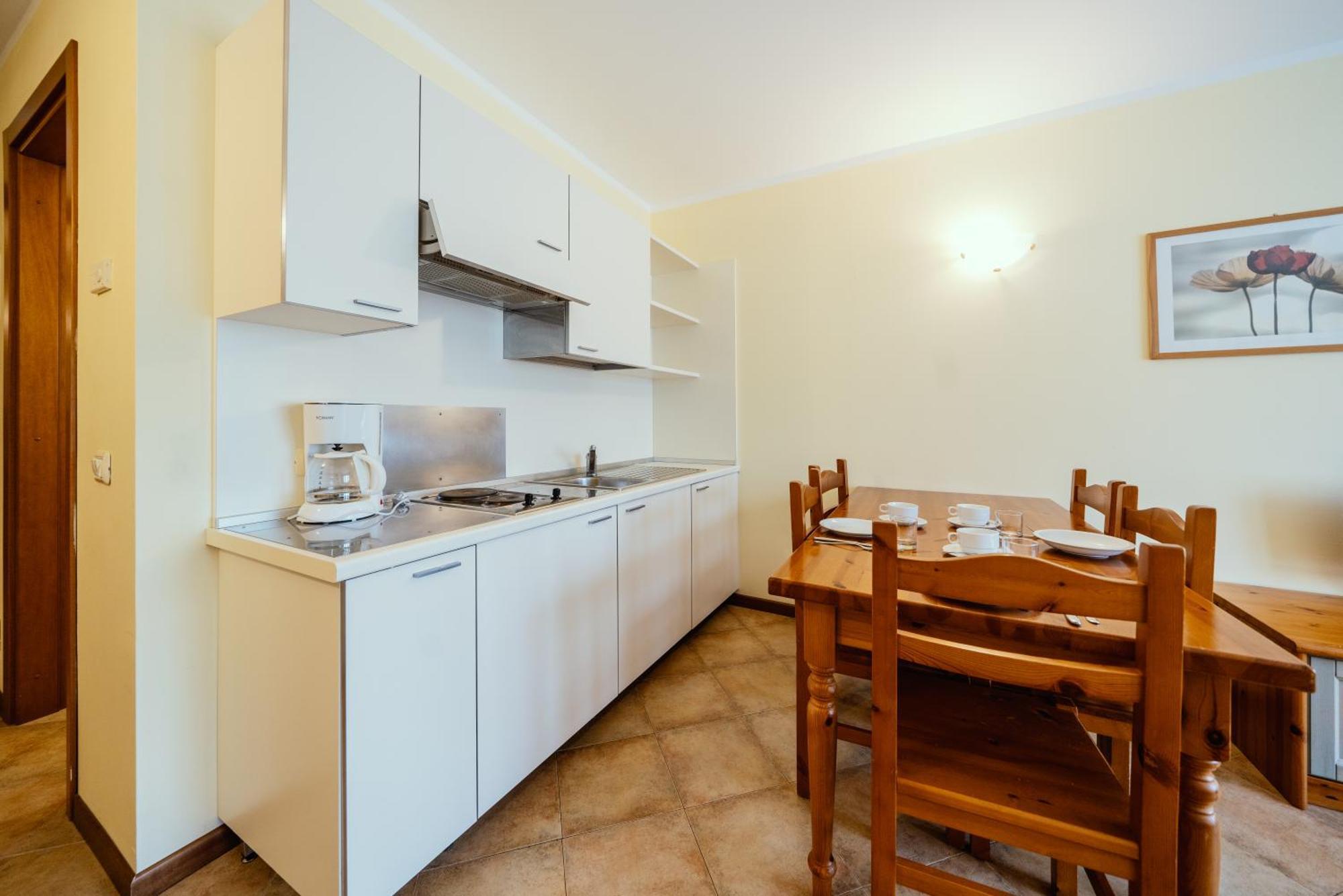 Campi Apartahotel Tremosine