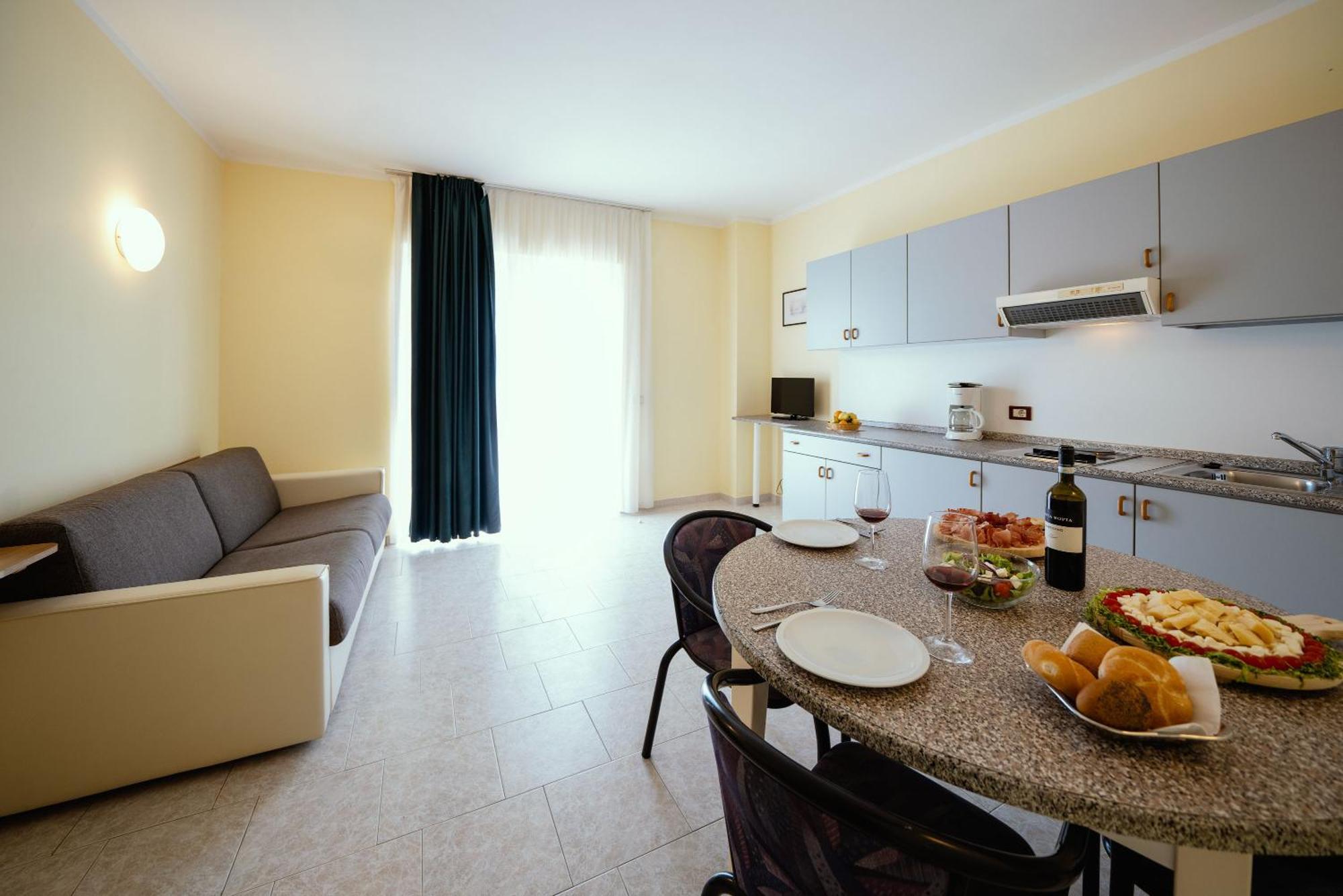 Campi Apartahotel Tremosine