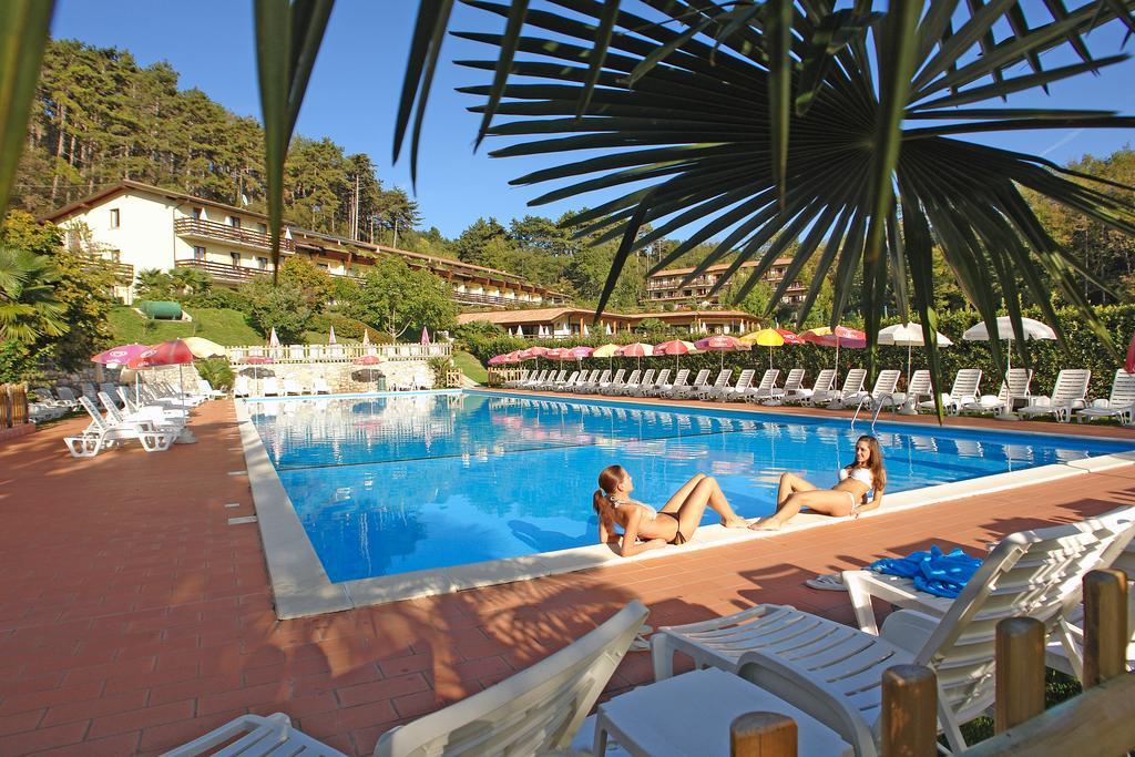 Campi 4* Tremosine